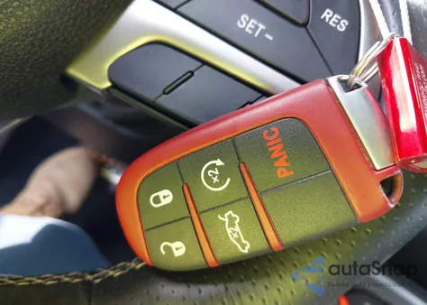 2016 Dodge Challenger Srt Hellcat z USA, uszkodzony, nr VIN 2C3CDZC94GH262985